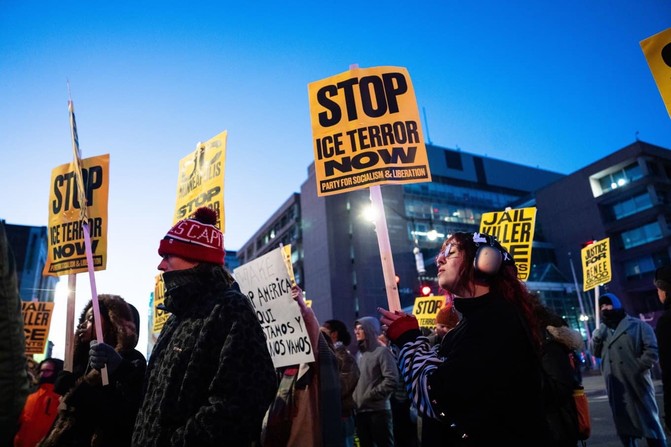 Demonstranter i Washington D.C. som protesterar mot den amerikanska myndigheten ICE. Foto: Madalina Kilroy