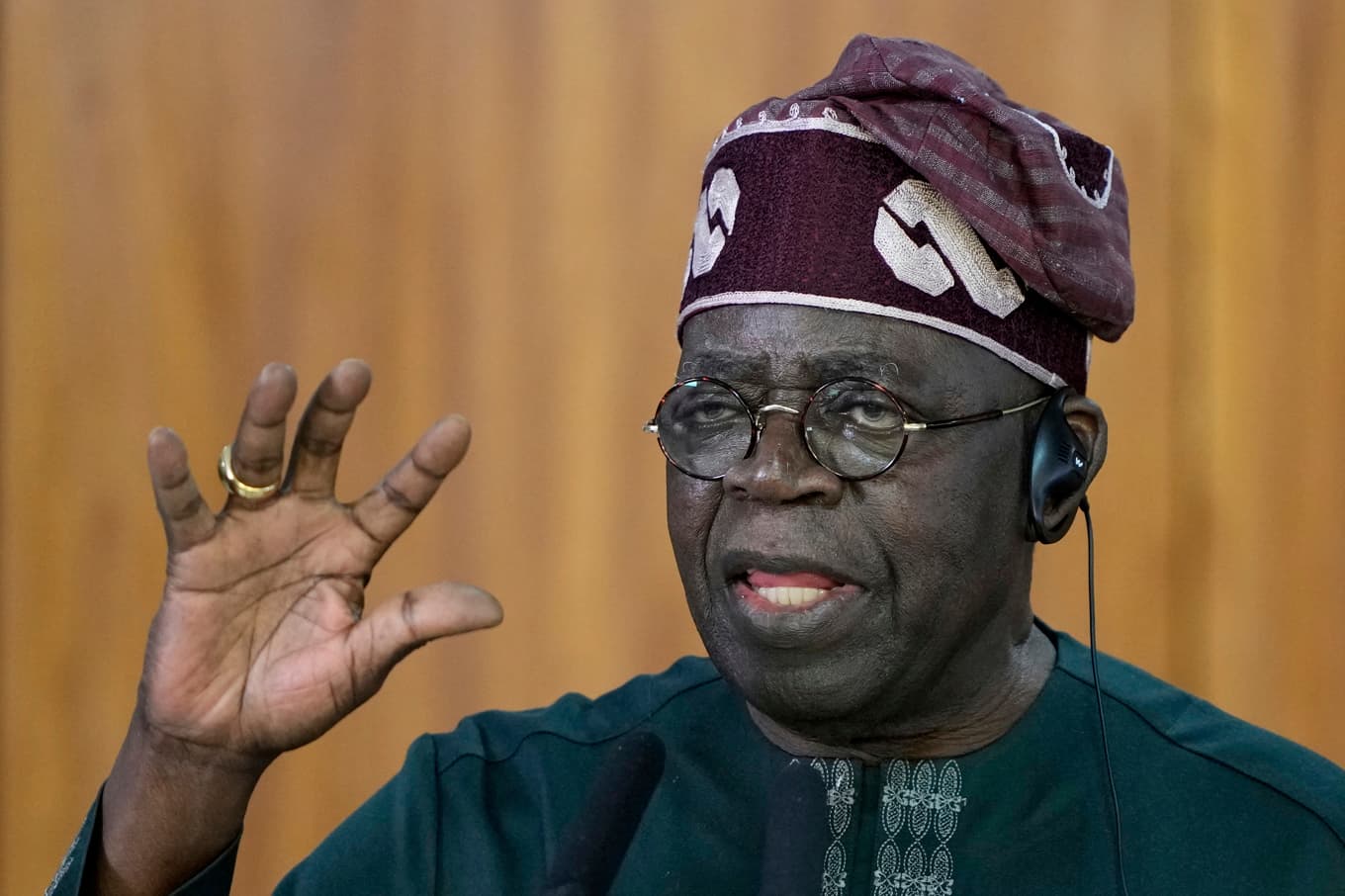Nigerias president Bola Tinubu bekräftade generalens död och hyllade de stupade soldaterna. Arkivbild. Foto: Eraldo Peres/AP/TT