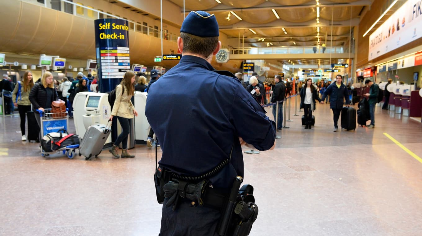 Polis på Arlanda flygplats i Stockholm. Arkivbild. Foto: Johan Nilsson/TT