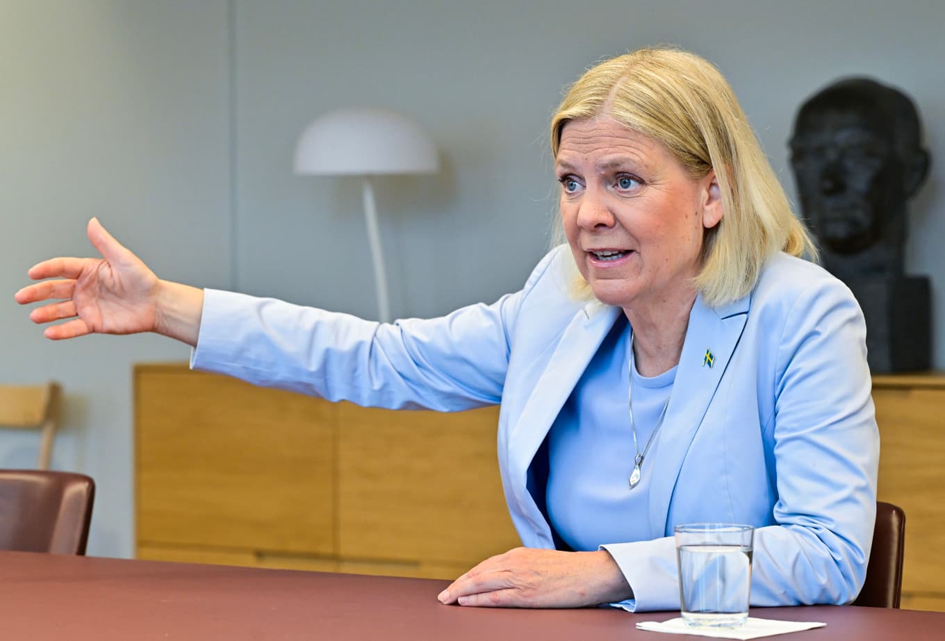 Socialdemokraternas partiledare Magdalena Andersson öppnar, vid en valseger i höst, för att styra Sverige med en regering i minoritet men med stöd av en majoritet i riksdagen. Foto: Jonas Ekströmer/TT