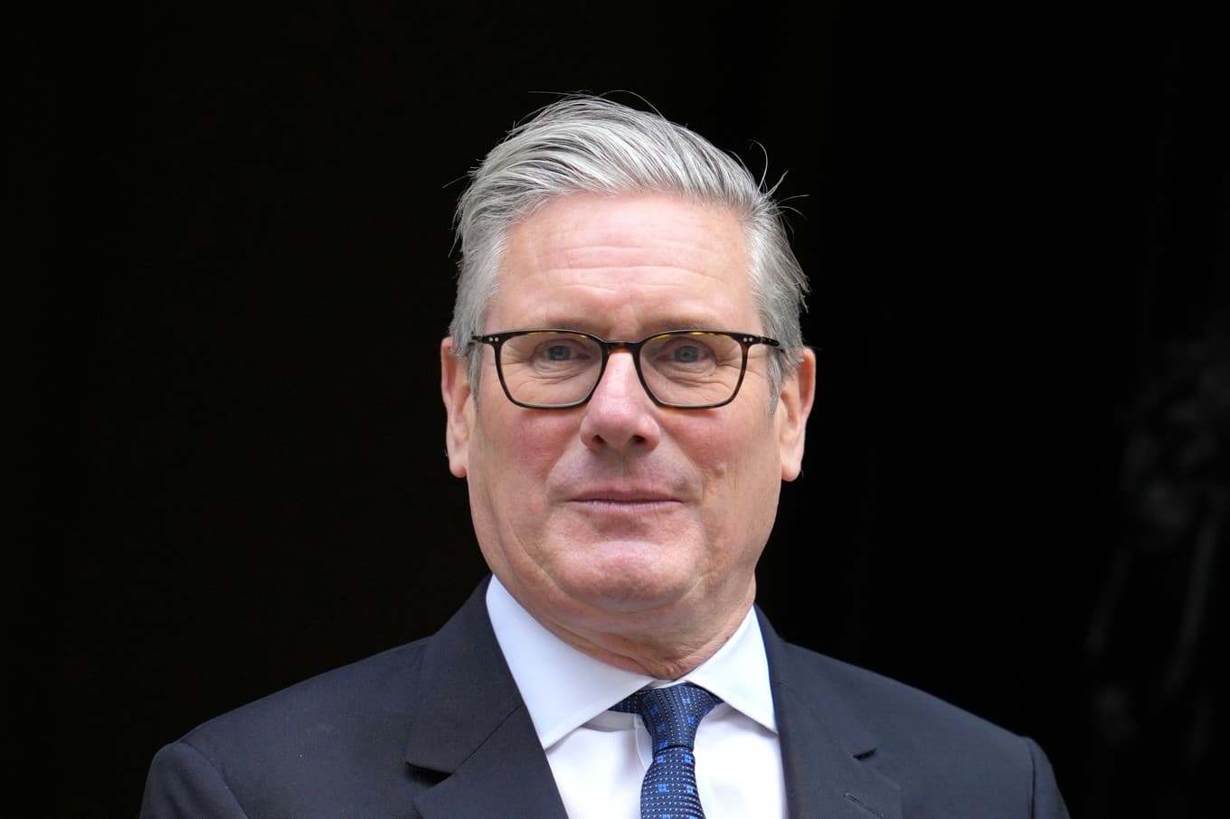 Storbritannien ska förbjuda personer under 16 år att använda en rad appar för sociala medier, enligt premiärminister Keir Starmer. Foto: Kin Cheung /AP/TT