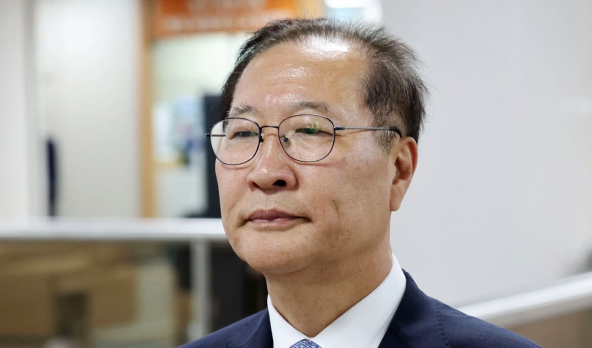 Park Sung-Jae, tidigare justitieminister i Sydkorea, i rätten på måndagen. Foto: Kim Ju-Hyung/AP/TT