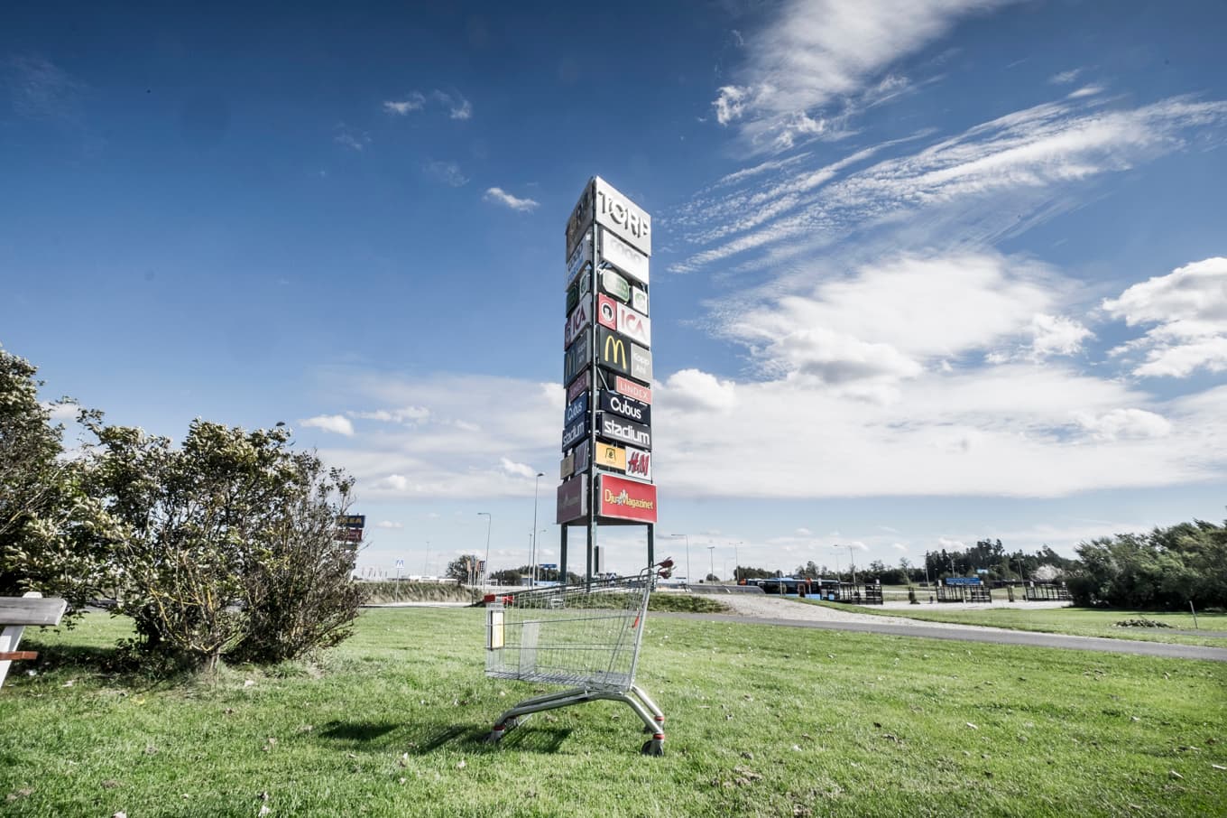 Torp köpcentrum ligger långt utanför stadskärnan i Uddevalla, vid motorvägen E6. Arkivbild Foto: Magnus Hjalmarson Neideman/SvD/TT