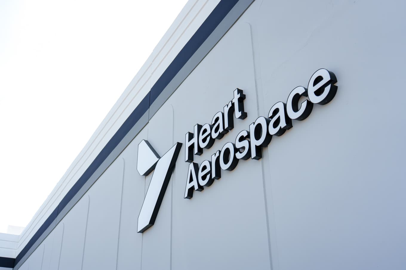 Svenskgrundade, numera USA-baserade, tillverkaren av elflygplan Heart Aerospace får testflyga i USA. Foto: Heart Aerospace