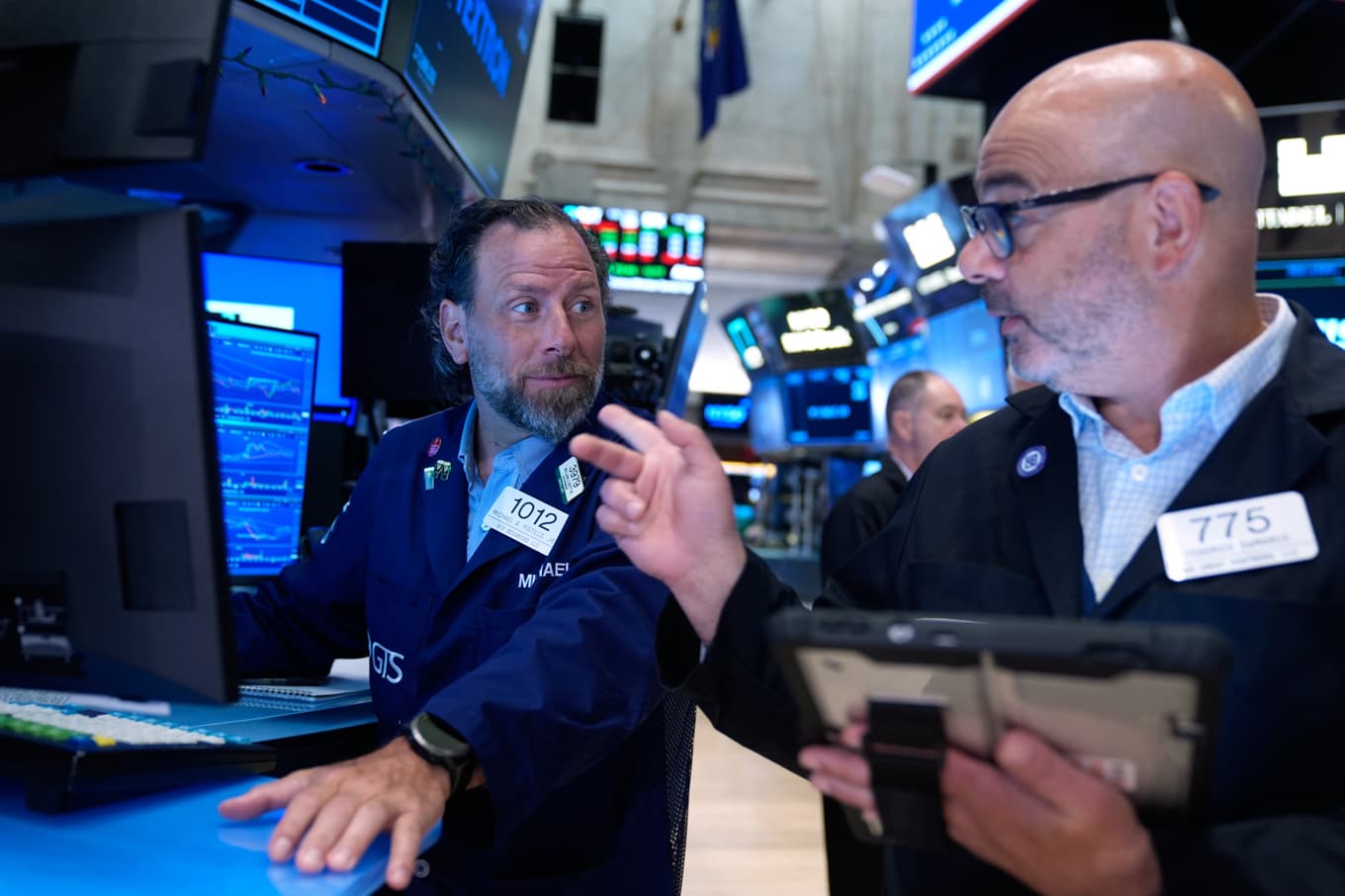 Aktiehandlare på Wall Street i New York tidigare i juli. Arkivbild. Foto: Seth Wenig /AP/TT