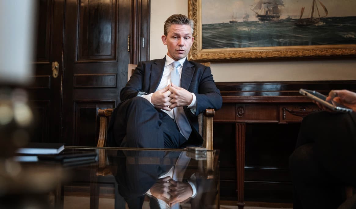 Försvarsminister Pål Jonson (M) är optimistisk kring Sveriges förmåga att bygga ett snabbare, mer innovativt och Natoanpassat försvar. Foto: Stina Stjernkvist/SvD/TT