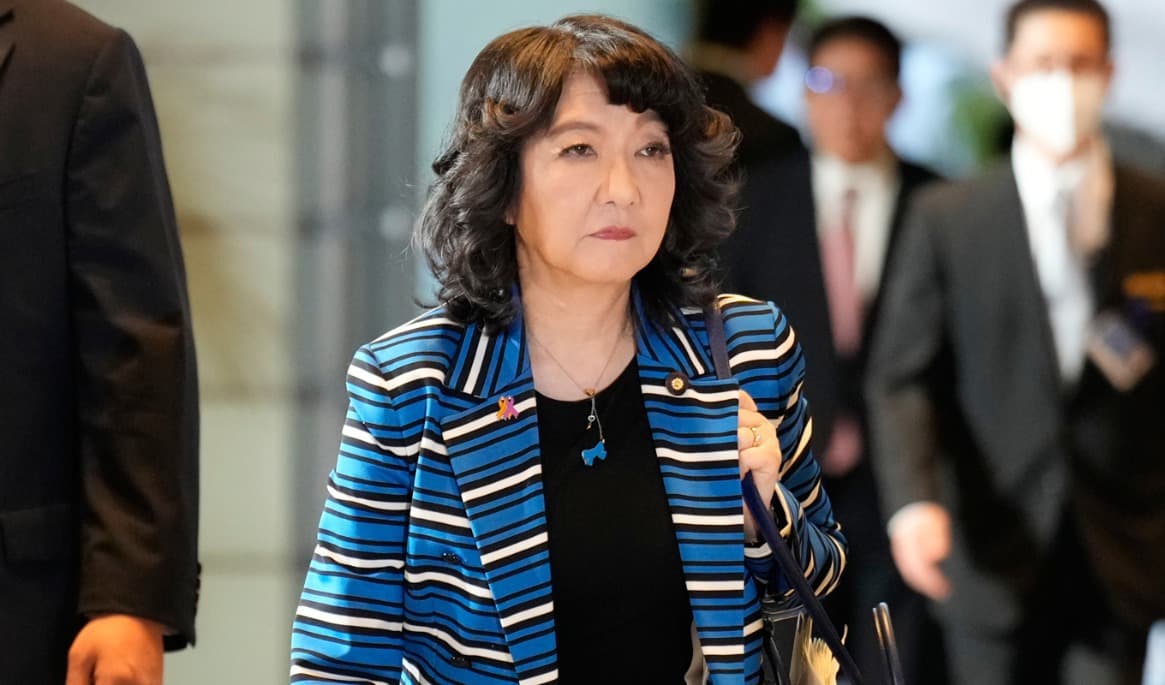Japans finansminister Satsuki Katayama vid ett tidigare tillfälle. (TT/AP Eugene Hoshiko) Arkivbild. Foto: Eugene Hoshiko