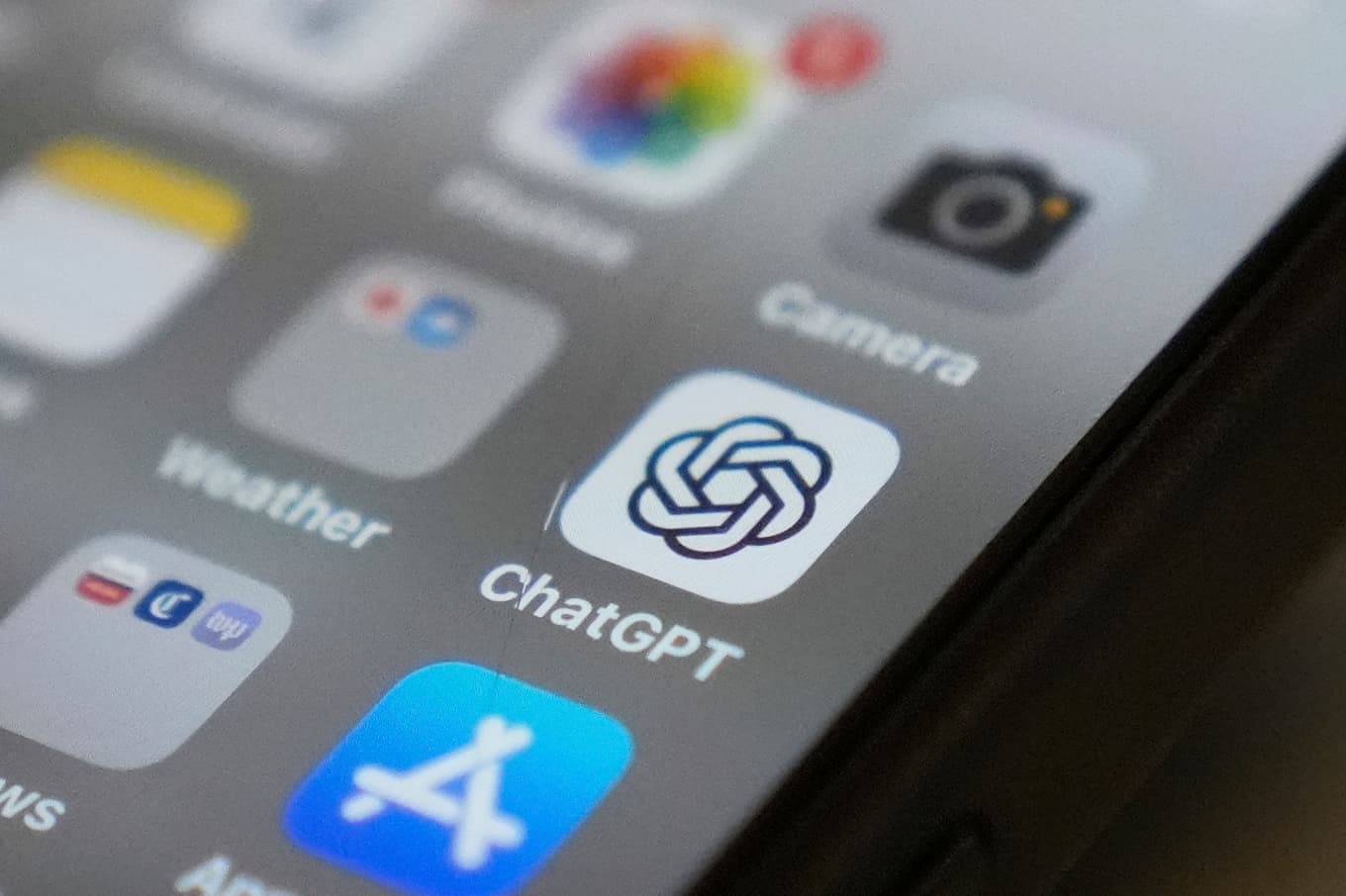 Chat GPT:s ikon på en telefonskärm. Arkivbild. Foto: Kiichiro Sato/AP/TT