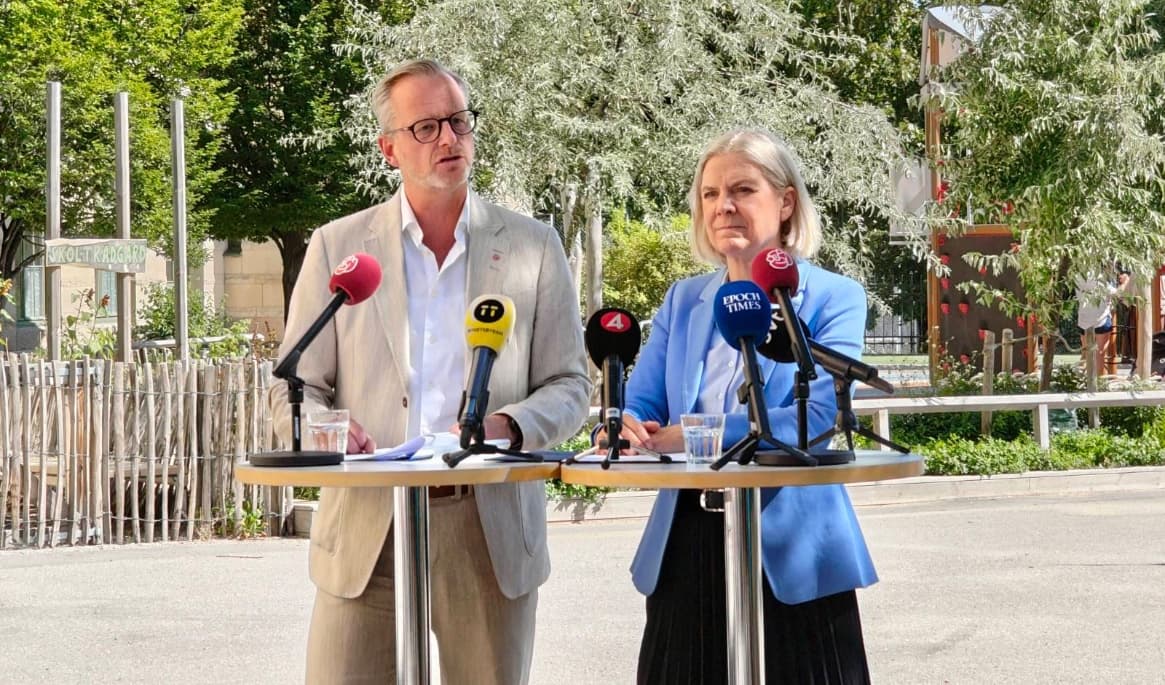 Mikael Damberg (S), ekonomisk-politisk talesperson och Magdalena Andersson (S), partiledare. Foto: Adam Strand