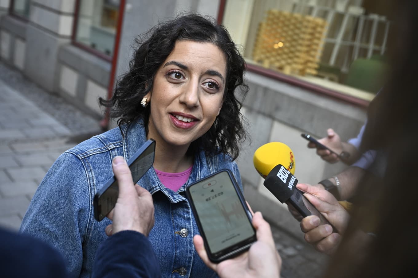 Liberalernas partiledare Simona Mohamsson kommenterar ökningen till 3,3 procent i senaste väljarundersökningen. Foto: Claudio Bresciani/TT