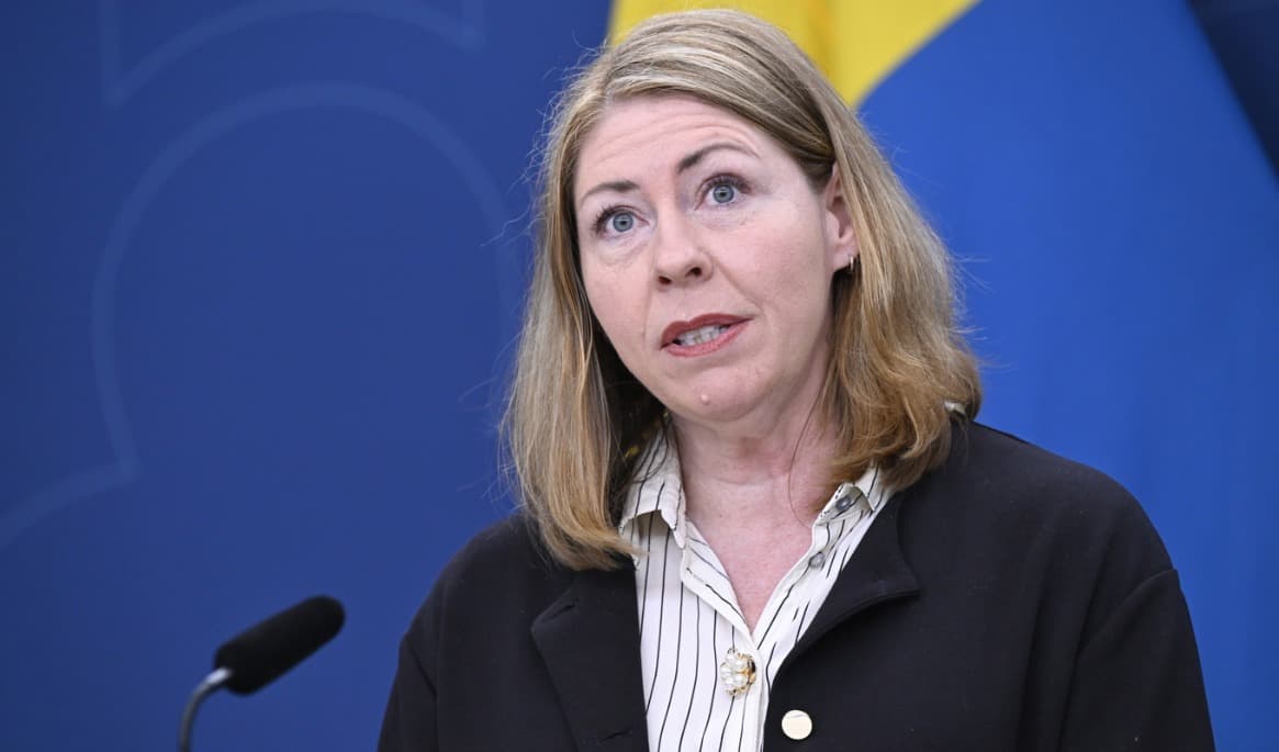 ”Spelproblem är ett allvarligt och snabbt växande samhällsproblem framför allt bland unga män, som riskerar att fara väldigt illa”, säger Elisabet Lann (KD), sjukvårdsminister. Arkivbild Foto: Jessica Gow/TT