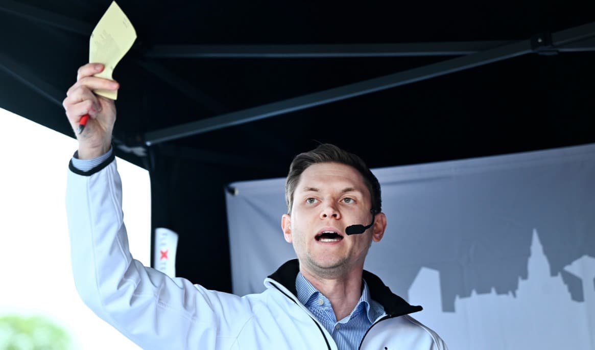 Örebropartiets ledare Markus Allard gjorde ett starkt val även om det inte räckte hela vägen till riksdagen. Arkivbild. Foto: Fredrik Sandberg/TT