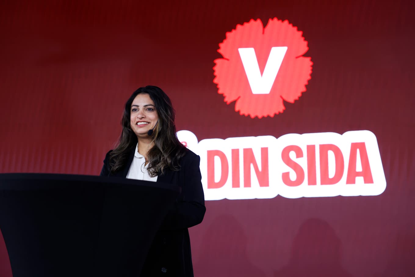 Vänsterpartiets partiledare Nooshi Dadgostar. Foto: Nicklas Thegerström/TT