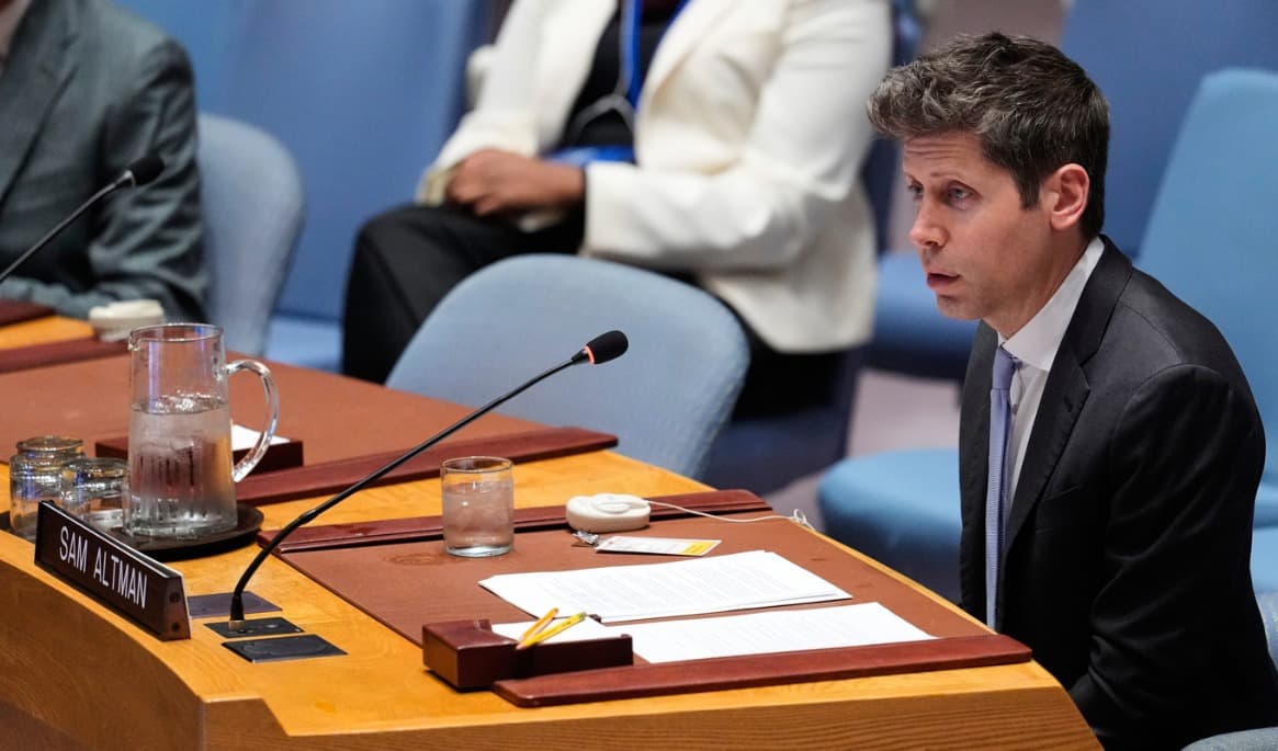 Sam Altman talar till FN:s säkerhetsråd. Foto: Yuki Iwamura /AP/TT