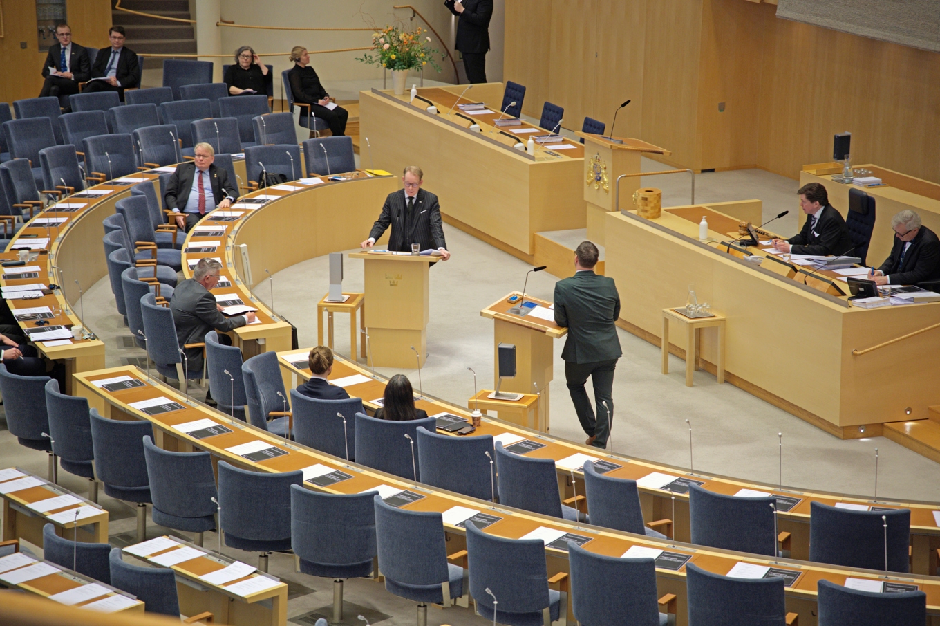 Politisk oenighet är en självklar del av demokratin. Men när konkurrensen tränger undan samarbete och respekt riskerar också tilliten att försvagas. Foto: Roger Sahlström