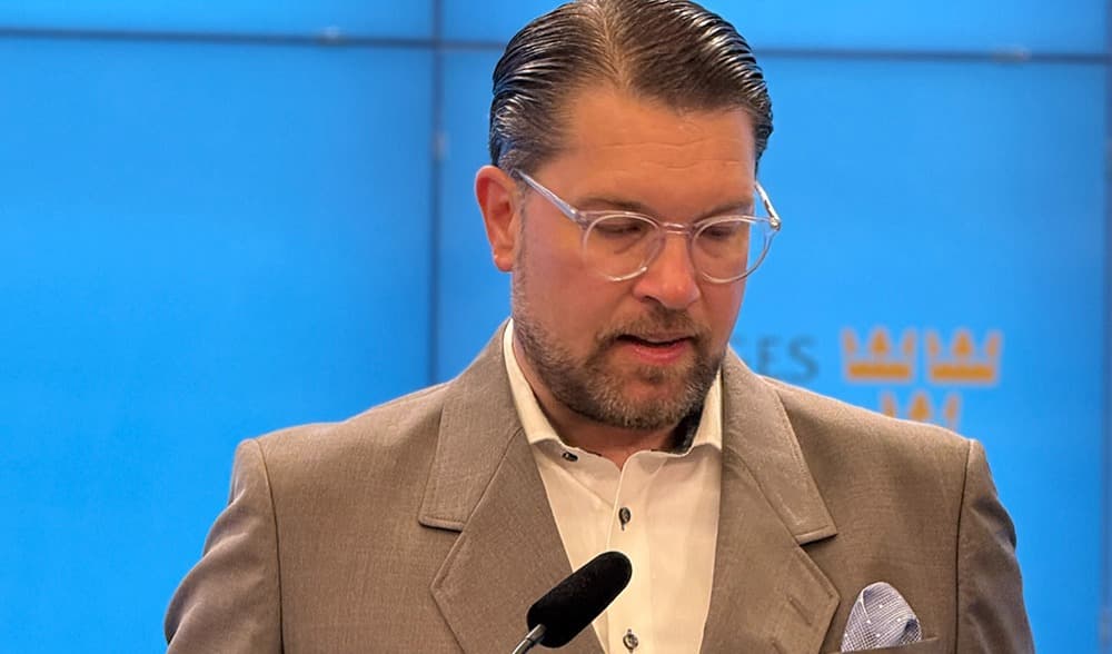 Sverigedemokraternas partiledare Jimmie Åkesson ser allvarligt på uppgifterna om SD-tjänstemannen som påstås ha proryska kopplingar. Foto: Staffan Erfors