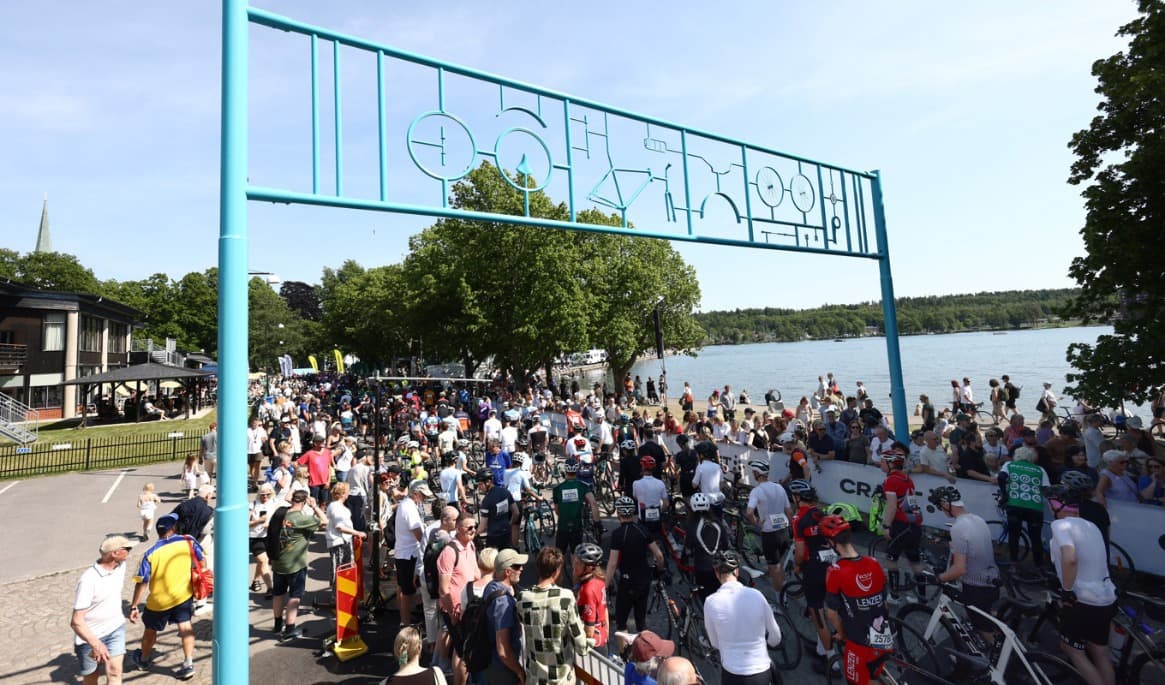 Målgång av Vätternrundan i centrala Motala förra sommaren. Arkivbild. Foto: Jeppe Gustafsso/TT