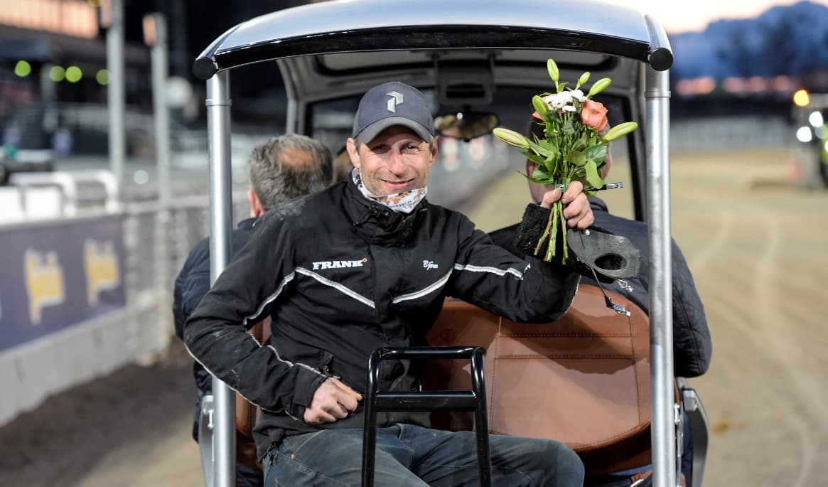 Frågan är om inte Björn Röcklinger skulle byta ut alla tidigare segrar i karriären, mot att vinna Svenskt Trav-Kriterium på lördagen. Foto: Lars Jakobsson / TR Media Bild