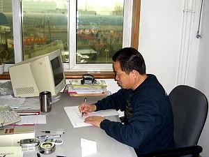 Gao Zhisheng på sitt kontor, medan han var i frihet. (Foto: The Epoch Times)
