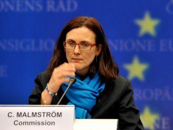 EU-kommissionär för inrikesangelägenheter, Cecilia Malmström ger en presskonferens den 25 februari på Europeiska kommissionens högkvarter i Bryssel efter första sessionen för mötet av rätts -och inrikesfrågor. (Foto: Georges Gobet / AFP / Getty Images)