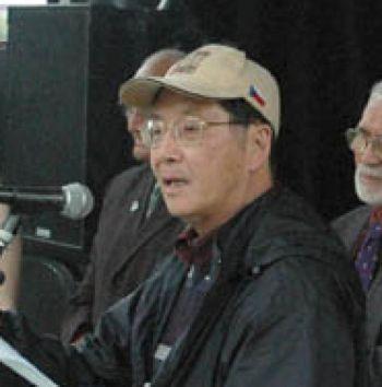Professor Li Dong vid ett tal under Facklan för mänskliga rättigheter som färdades över Nya Zeeland 2008. (Epoch Times)