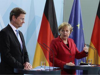 Tysklands förbundskansler Angela Merkel och vice förbundskansler och utrikesminister Guido Westerwelle meddelade att Tyskland kommer att ansluta sig till räddningspaketet för Grekland och stödja EU:s finansiella stödpaket på 110 miljarder euro med ett bidrag på 22,4 miljarder euro. (Foto: Andreas Rentz / Getty Images)