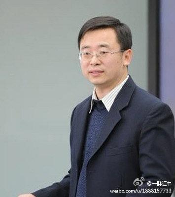 Cao Tingbing, professor vid Renminuniversitetet, begick självmord efter att ha brutit mot Kinas ettbarnspolitik. (Foto: Weibo.com)