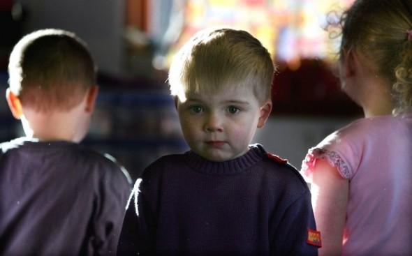 Bild på en treårig pojke i en privat förskola i Glasgow, Skottland. (Foto: Christopher Furlong/Getty Images)