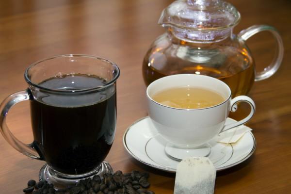 Att dricka måttliga mängder grönt te och kaffe kan minska risken för stroke. (Foto: Med tillstånd av American Heart Association)
