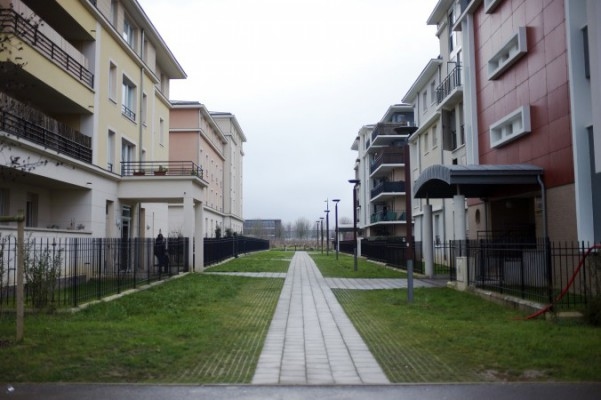 Ett bostadsområde i Bussy-Saint Georges i Frankrike. (Foto: Lionel Bonaventura/AFP/Getty Image)