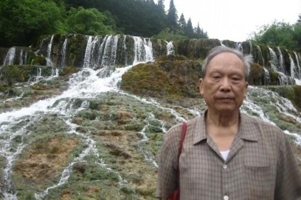 Lu Jiaping, en forskare i Peking, har släppts från fängelset på medicinska grunder. I ett öppet brev år 2009 fördömde Lu den förre kommunistpartiledaren Jiang Zemin för att ha antagit falsk identitet. (Foto: NTDTV)