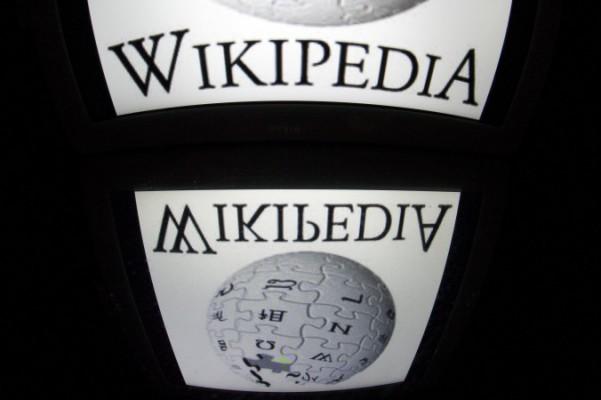 Wikipedias logotyp på en pekskärm. Kinesiskspråkiga Wikipedia blockerades nyligen helt av den kinesiska internetcensuren. (Foto: Lionel Bonaventure/AFP/Getty Images)
