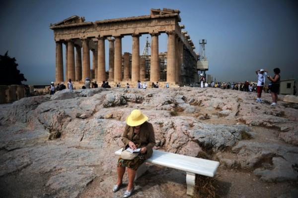 Det utspelar sig ännu en grekisk tragedi i det gamla landet. (Foto: Dimitar Dilkoff / AFP)