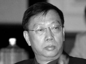 Kinas ställföreträdande hälsominister, Huang Jiefu, vid världshälsoorganisationens möte i Indien, juli 2006. Nyligen föreslog han att den kinesiska regimen borde upphöra med att använda organ från fångar till transplantation.  (Raveendran/AFP/Getty Images)
