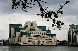 MI6 huvudkontor vid Themsen i London, England. (Foto: Daniel Berehulak/Getty Images)