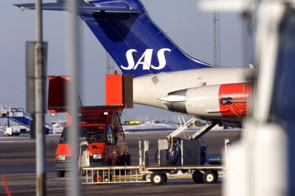 Strejken bland kabinpersonalen på SAS skapar ändlösa köer på Köpenhamns flygplats Kastrup. (Foto: AFP/Pressens bild/ Björn Larsson Rosvall).