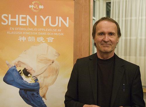 Leo Wijkmark. programchef på Konsert &amp; Kongress, var nöjd efter Shen Yun showen i Linköping. (Foto: Roger Luo/Epoch Times)