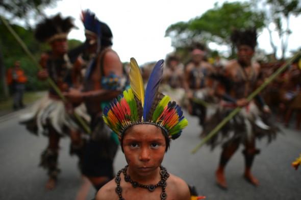 Ursprungsbefolkningar från hela världen fanns representerade under 2012 års FN-konferens om hållbar utveckling, Rio +20, i Rio de Janeiro, Brasilien. (Foto: Christophe Simon / AFP / Gettyimages) 