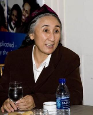 Uighurernas ledare Rebiya Kadeer använde ett unikt perspektiv för att beskriva Shen Yun Performing Arts show på Kennedy Center i Washington på fredagen. (Foto: Lisa Fan/The Epoch Times) 