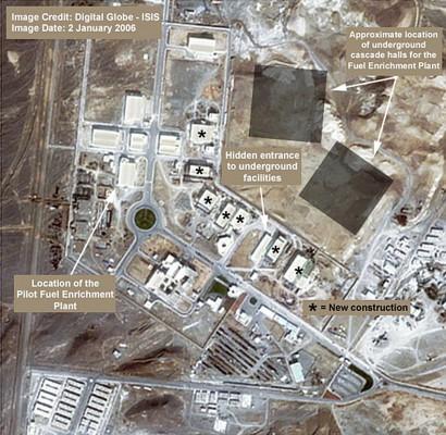 En flygbild över området i Natanz. En parlamentsledamot har tillkännagett att Iran håller på att installera ytterligare 3 000 centrifuger för anrikning av uran i Natanz (Foto: AFP/Ho/Isis)