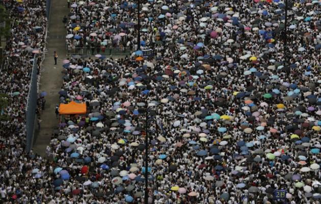 Demonstrationerna för demokrati och frihet i Hongkong den 1 juli tros vara de största sedan 2003 och 2004, eller möjligen ännu större. (Photo credit: Song Xianglong/Epoch Times)
