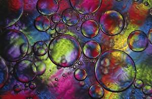 Vårt universum kan hänga samman med andra universa på ett sätt som liknas vid bubblor. (Foto: Photos.com)