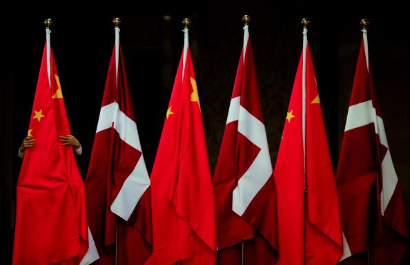Vid Kina-besöket i Danmark fick inte Tibets flagga visas så att dåvarande ledaren Hu Jintao kunde se den. 