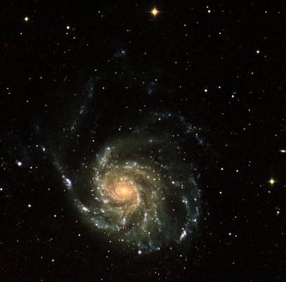 Universum består bara till fyra procent av känd materia. Övriga 96 procent anses består av mörk materia och mörk energi. Brittiska forskare tror sig nu kunna skapa bättre förståelse för dessa relativt okända beståndsdelar. Bilden visar vår granngalax Messier 101 (M101). (Foto: Nasa)