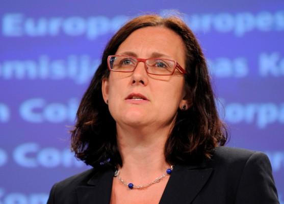 Cecilia Malmström håller presskonferens om korruption i Bryssel den 6 juni 2011. (Foto: AFP/John Thys)
