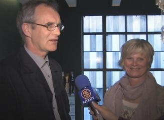 Nils Dugstad och Inngun Björkavåg njöt av Shen Yun under lördagens föreställning i Oslo. (Foto: NTDTV)