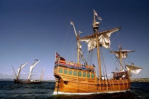 En exakt kopia av John Cabots skepp, The Matthew, som kan ha anlänt Nordamerika före Columbus. (Foto: Clive Mason/Allsport/Getty Images/AFP)