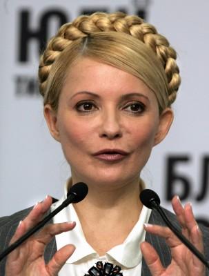 Det ukrainska valets prinsessa Yuliya Tymoshenko förväntas ta en viktig plats i den kommande  samlingsregeringen. (Foto: Alexander Nemenov AFP)