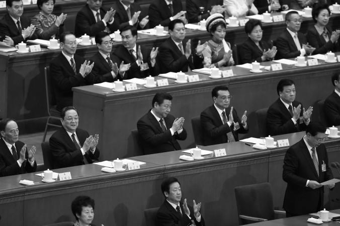 Kinesiska kommunistpartiets ledning deltar vid nationella folkkongressens möte den 5 mars 2015. I dagarna sitter partiets centralkommitté i det så kallade femte plenumet, där flera viktiga politiska beslut fattas. (Greg Baker/AFP/Getty Images)