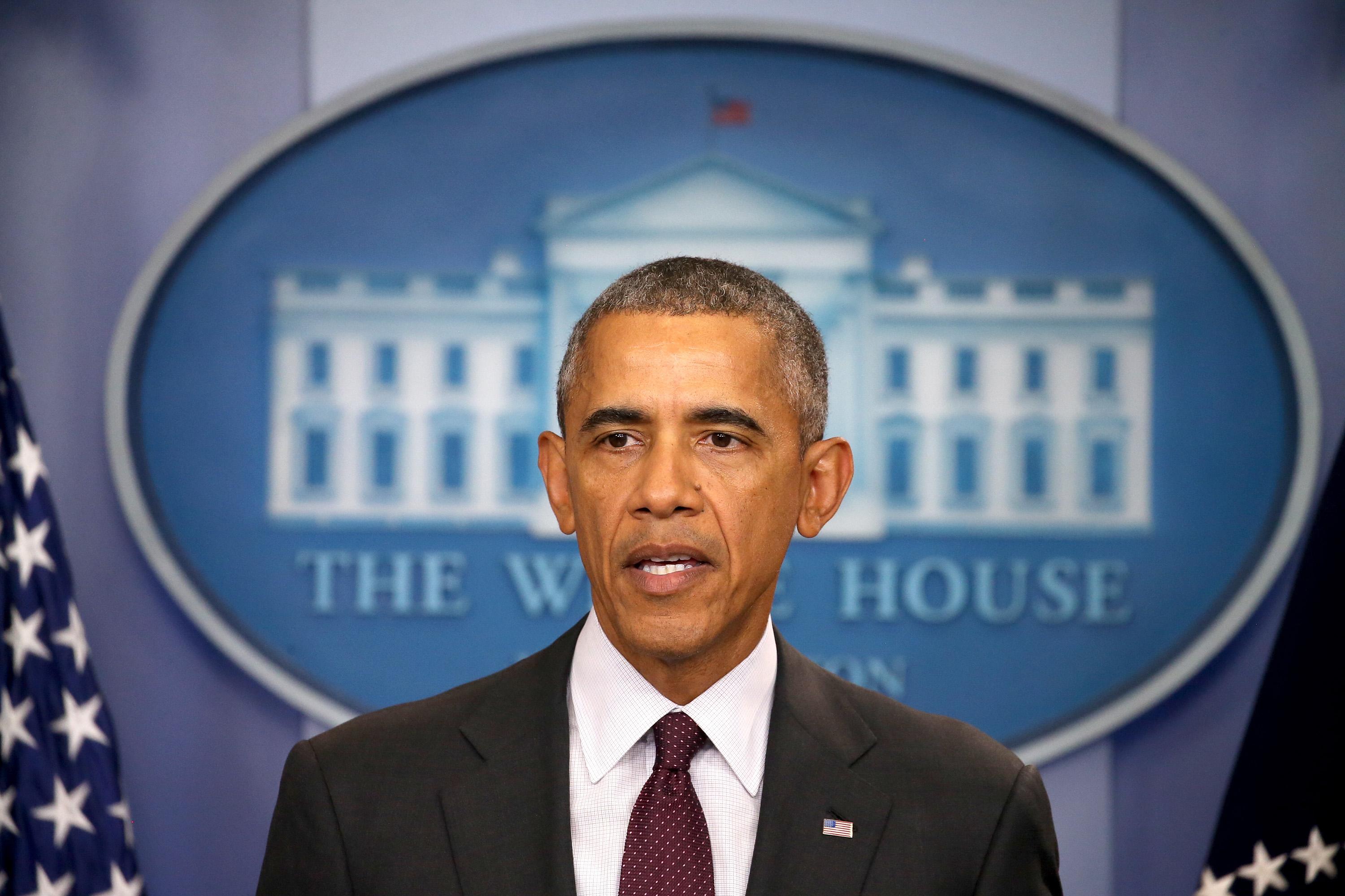 President Barack Obama talar till det amerikanska folket efter den femtonde masskjutningen under hans presidenttid, 1 oktober 2015. (Foto: Mark Wilson /Getty Images)